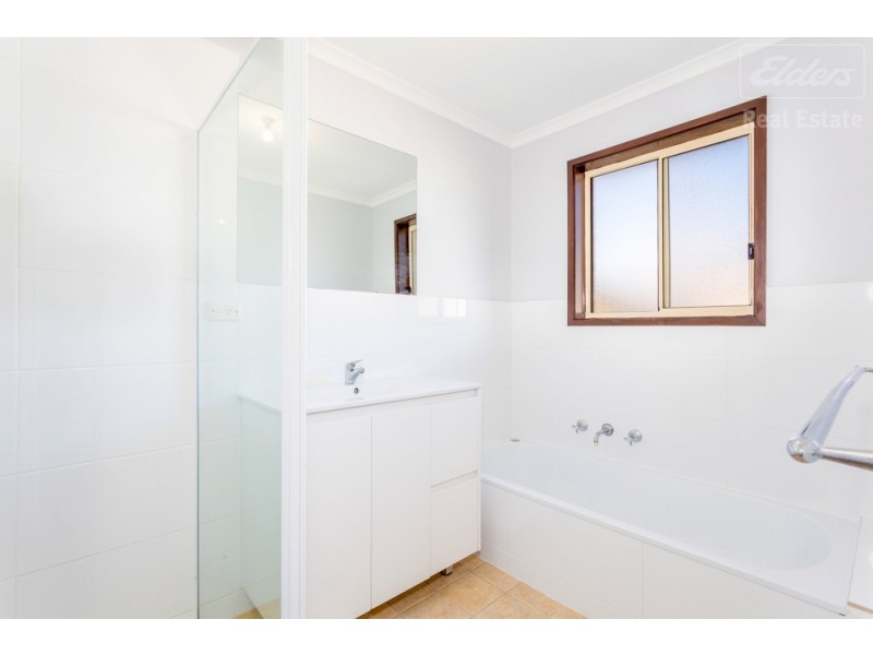 6/2 Lazarus Crescent, Queanbeyan West NSW 2620