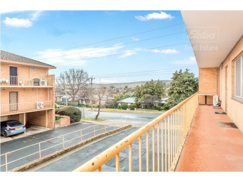 2/63 Donald Road, Queanbeyan NSW 2620
