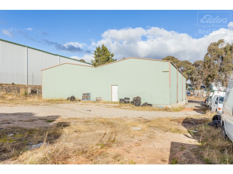 7A Barrow Place, Queanbeyan East NSW 2620