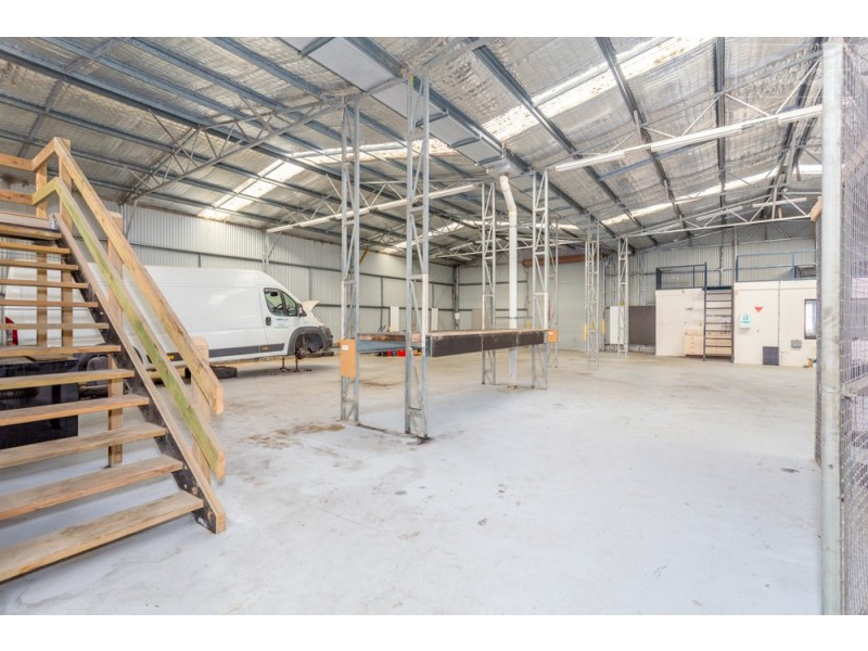 7A Barrow Place, Queanbeyan East NSW 2620