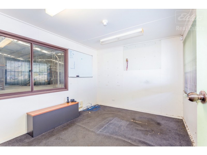 7A Barrow Place, Queanbeyan East NSW 2620