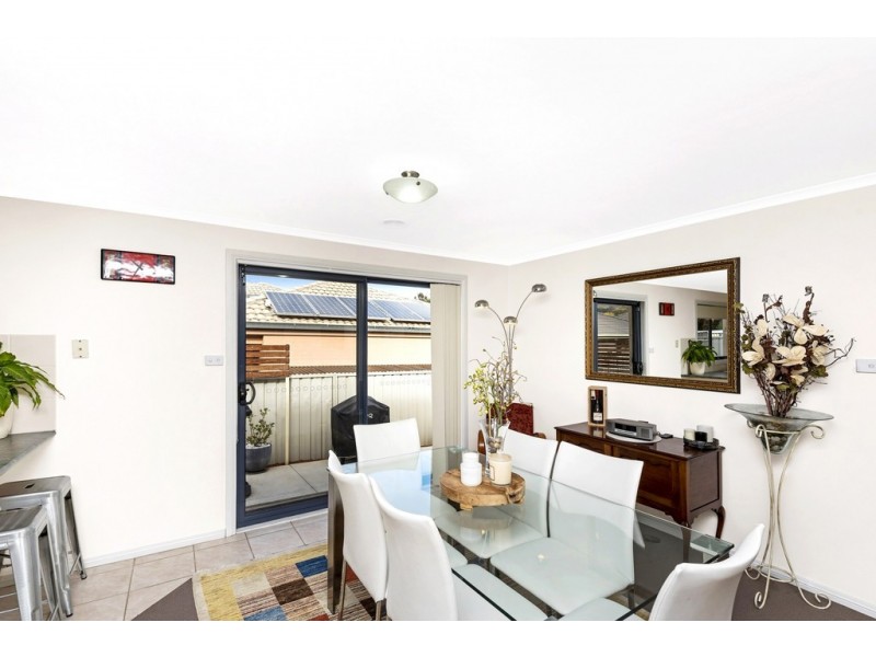 4 PALM COURT, Jerrabomberra NSW 2619
