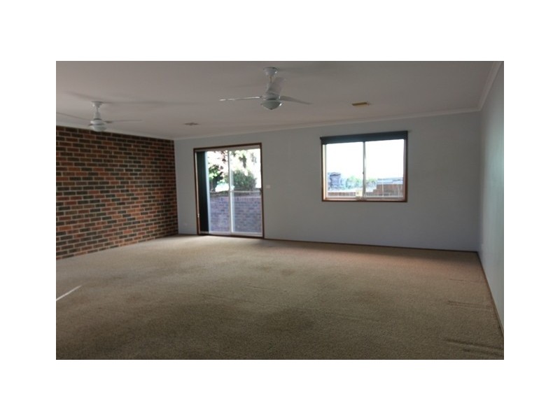 37 Sassafras Crescent, Karabar NSW 2620