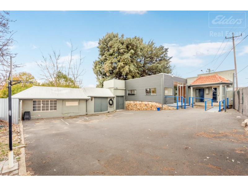 93 Uriarra Road, Queanbeyan NSW 2620