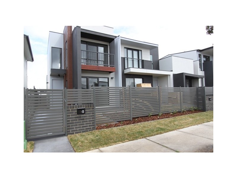 8 Percival Road, Googong NSW 2620