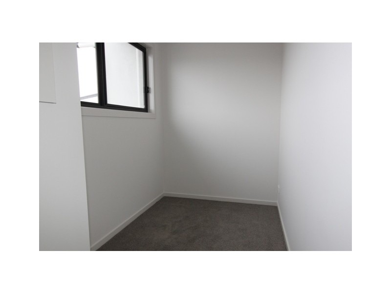 8 Percival Road, Googong NSW 2620