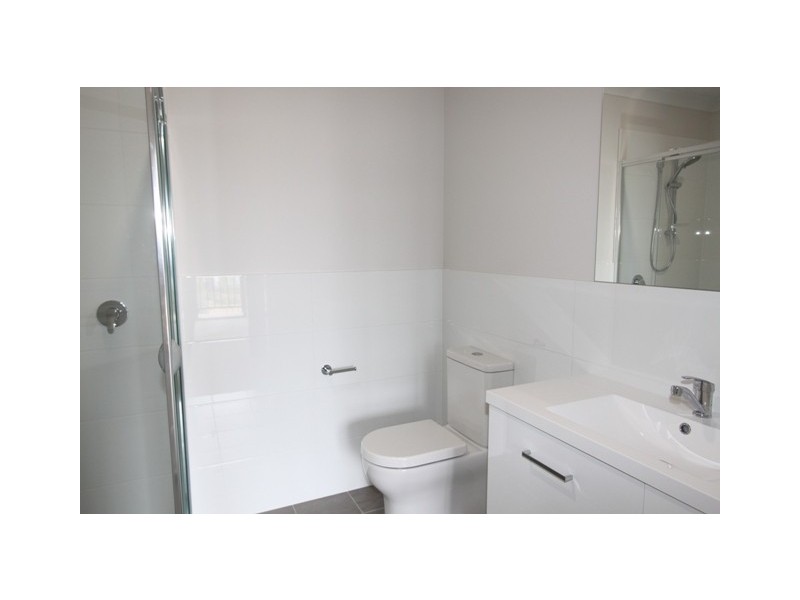 8 Percival Road, Googong NSW 2620