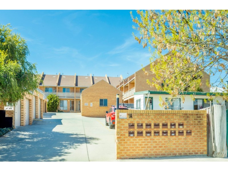 10/1A Davison Street, Queanbeyan NSW 2620