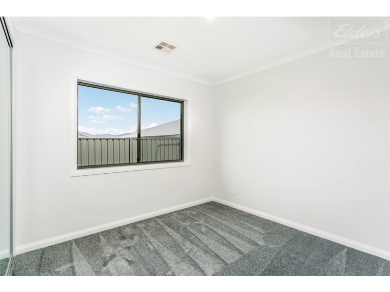 6 Flint Street, Googong NSW 2620