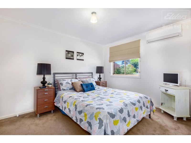 12/33 Macquoid Street, Queanbeyan NSW 2620