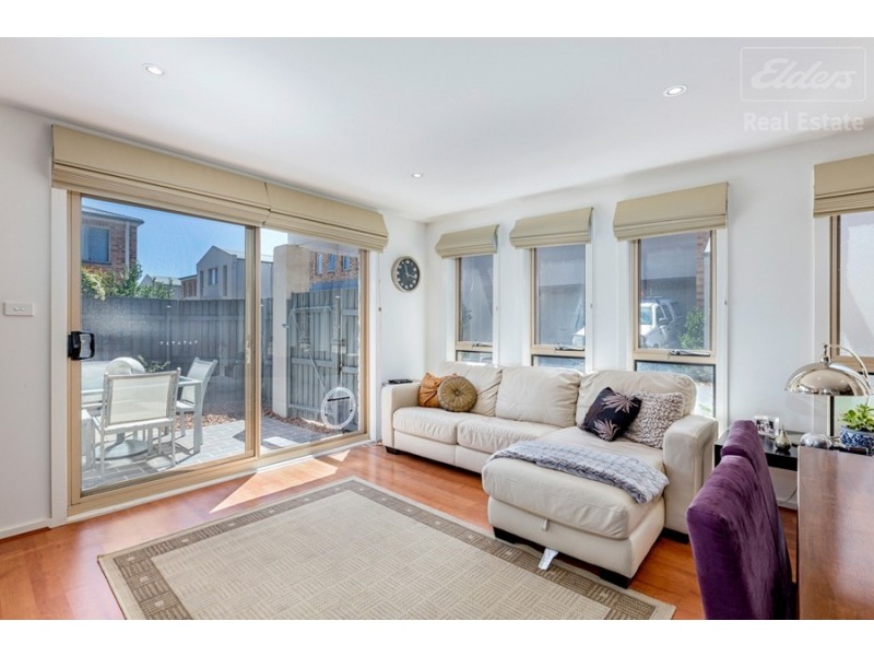 12/33 Macquoid Street, Queanbeyan NSW 2620