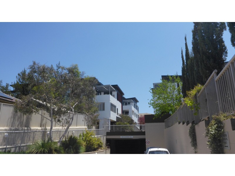 21/3a Stornaway Road, Queanbeyan NSW 2620