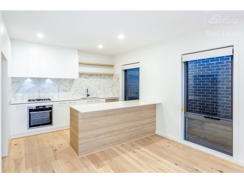 5 Tabrett Street, Googong NSW 2620