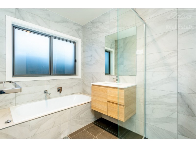 5 Tabrett Street, Googong NSW 2620