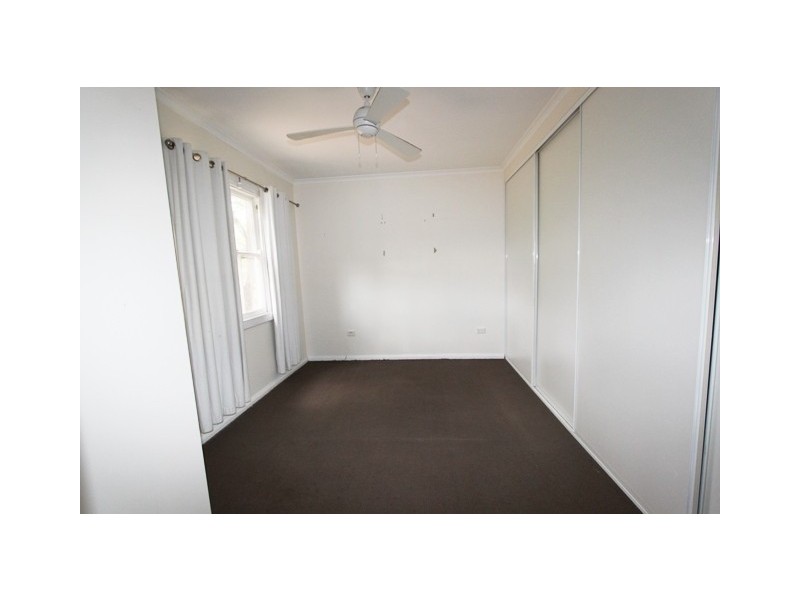 55 The Crescent, Queanbeyan NSW 2620