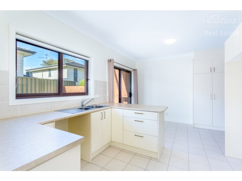2/21 Broughton Place, Queanbeyan NSW 2620