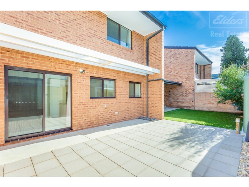 2/21 Broughton Place, Queanbeyan NSW 2620