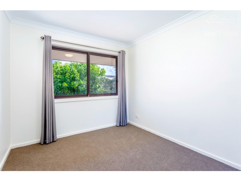 2/21 Broughton Place, Queanbeyan NSW 2620
