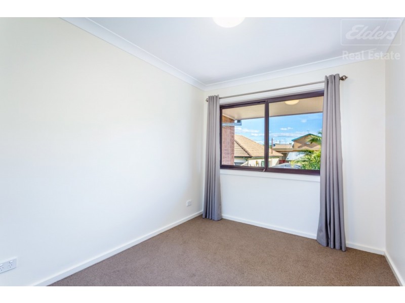 2/21 Broughton Place, Queanbeyan NSW 2620