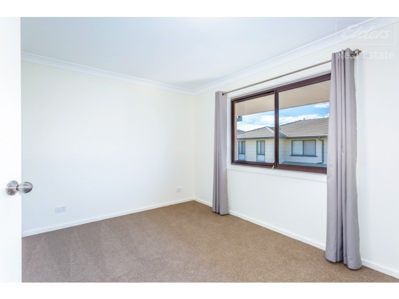 2/21 Broughton Place, Queanbeyan NSW 2620