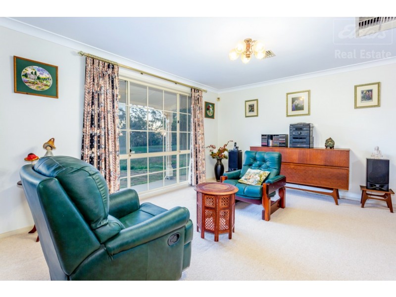 3 Tasker Place, Jerrabomberra NSW 2619