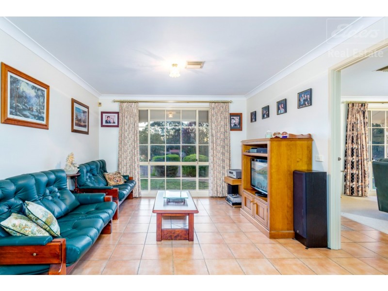3 Tasker Place, Jerrabomberra NSW 2619