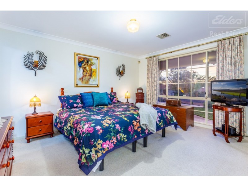 3 Tasker Place, Jerrabomberra NSW 2619