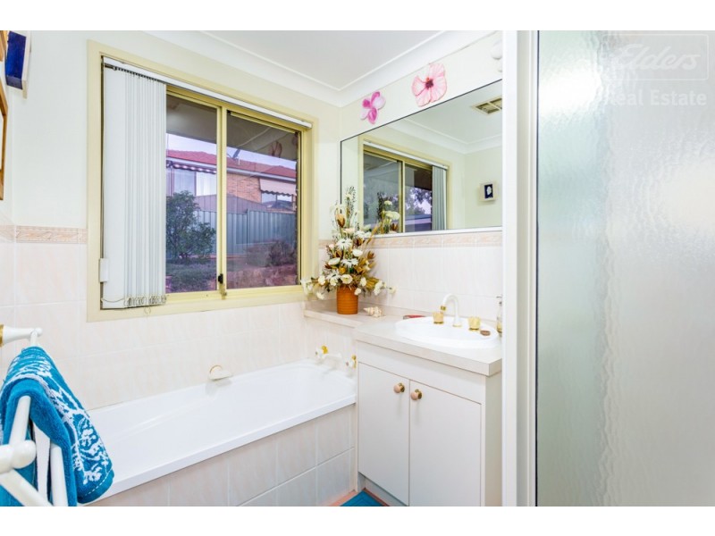 3 Tasker Place, Jerrabomberra NSW 2619