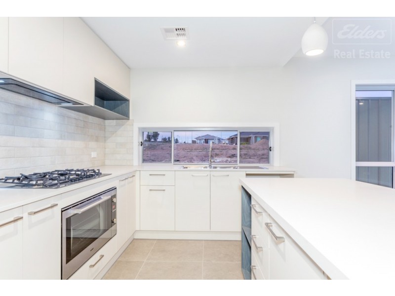 25 Rosa Street, Googong NSW 2620