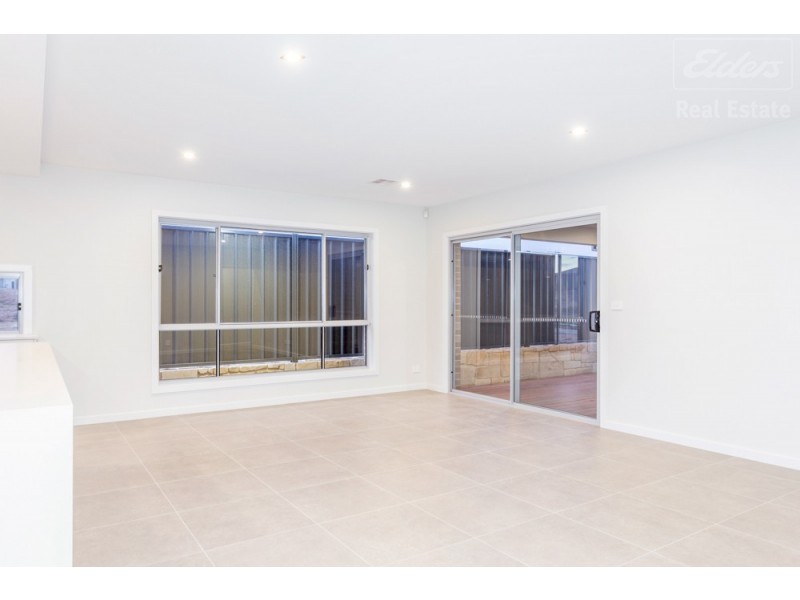 25 Rosa Street, Googong NSW 2620