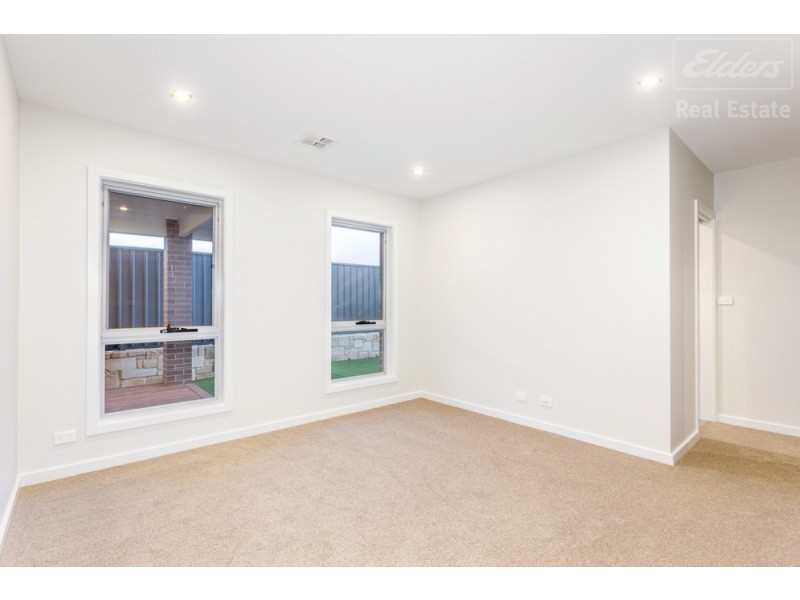 25 Rosa Street, Googong NSW 2620