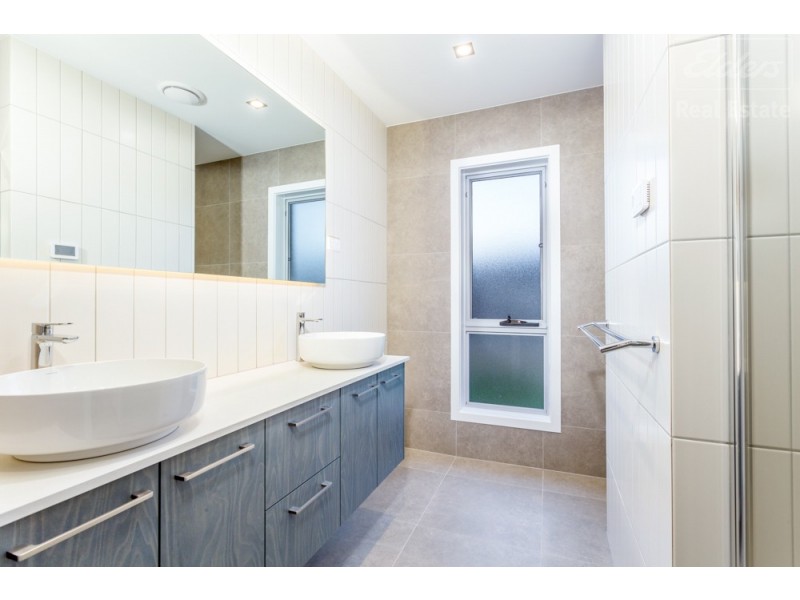 25 Rosa Street, Googong NSW 2620