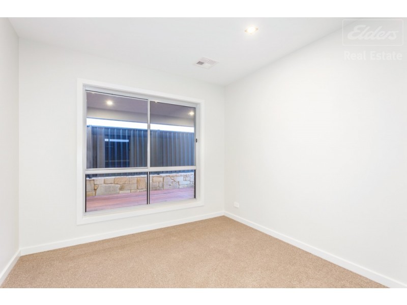 25 Rosa Street, Googong NSW 2620