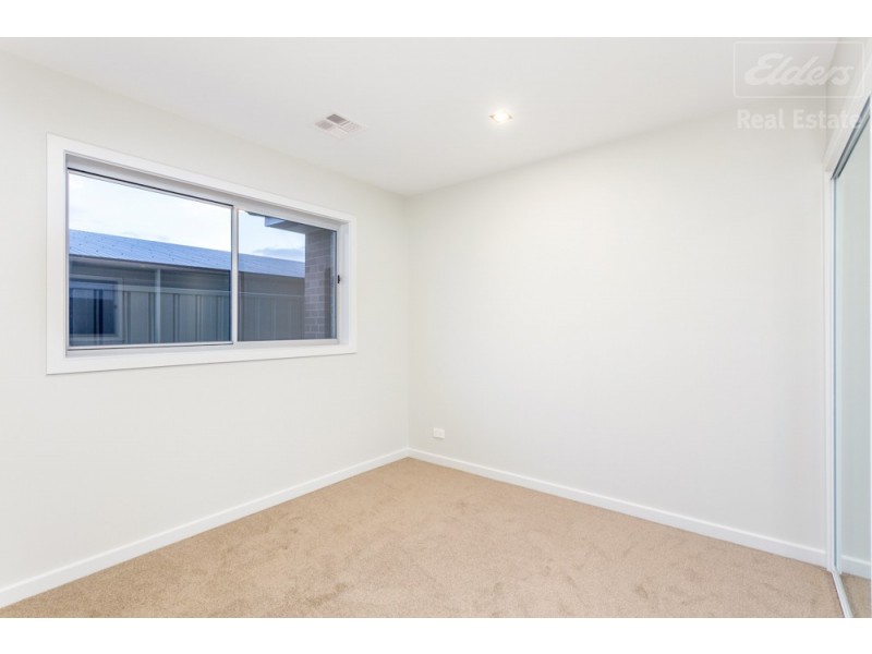 25 Rosa Street, Googong NSW 2620