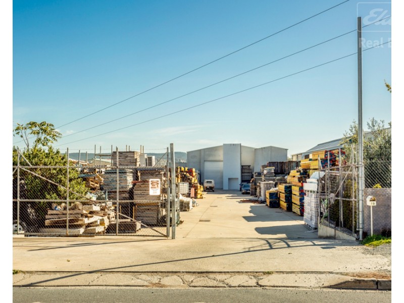 19 Endurance Avenue, Queanbeyan East NSW 2620