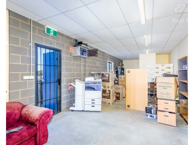 19 Endurance Avenue, Queanbeyan East NSW 2620