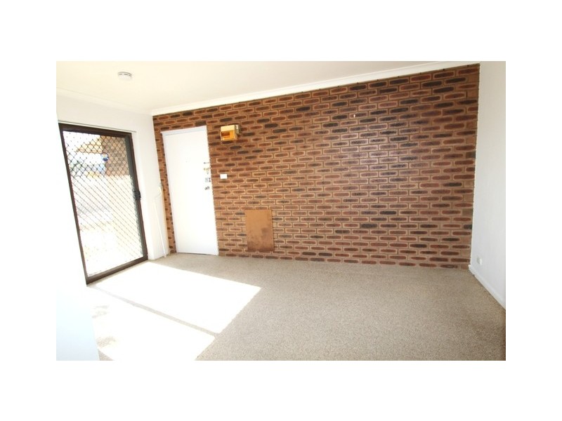 2/53 Atkinson Street, Queanbeyan NSW 2620