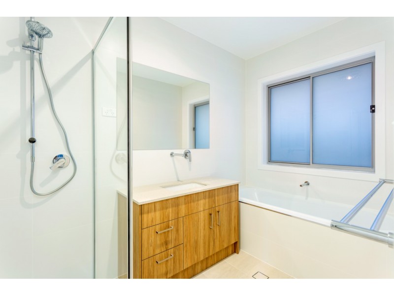 40 Zealie Bend, Googong NSW 2620