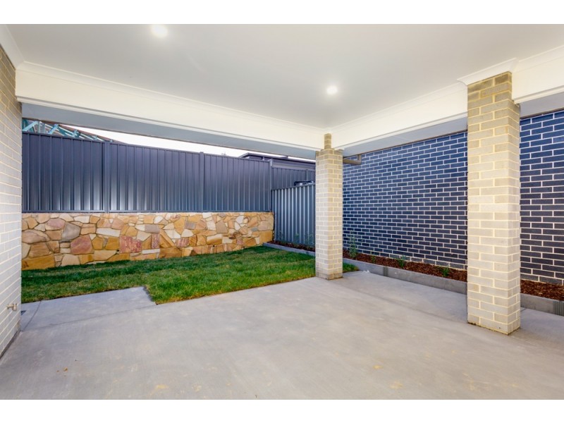 40 Zealie Bend, Googong NSW 2620