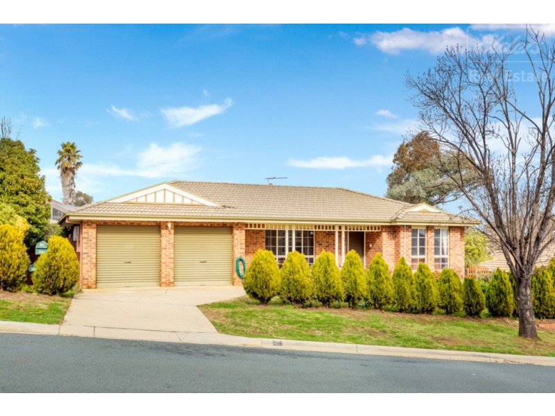 25 Furlong Road, Queanbeyan West NSW 2620