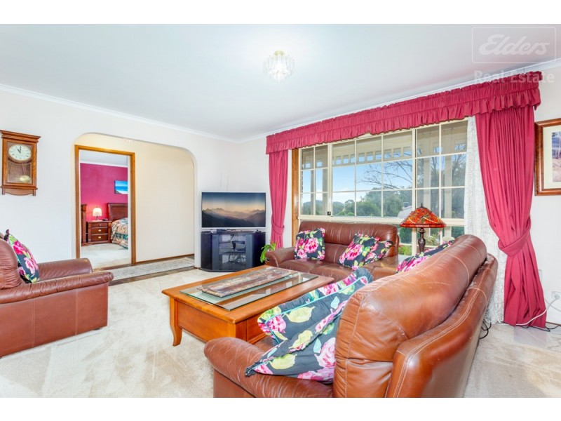 25 Furlong Road, Queanbeyan West NSW 2620