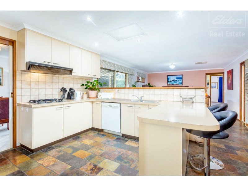 25 Furlong Road, Queanbeyan West NSW 2620