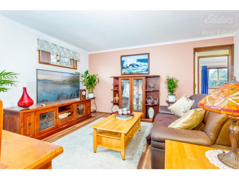 25 Furlong Road, Queanbeyan West NSW 2620