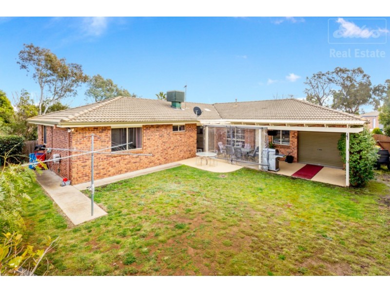 25 Furlong Road, Queanbeyan West NSW 2620