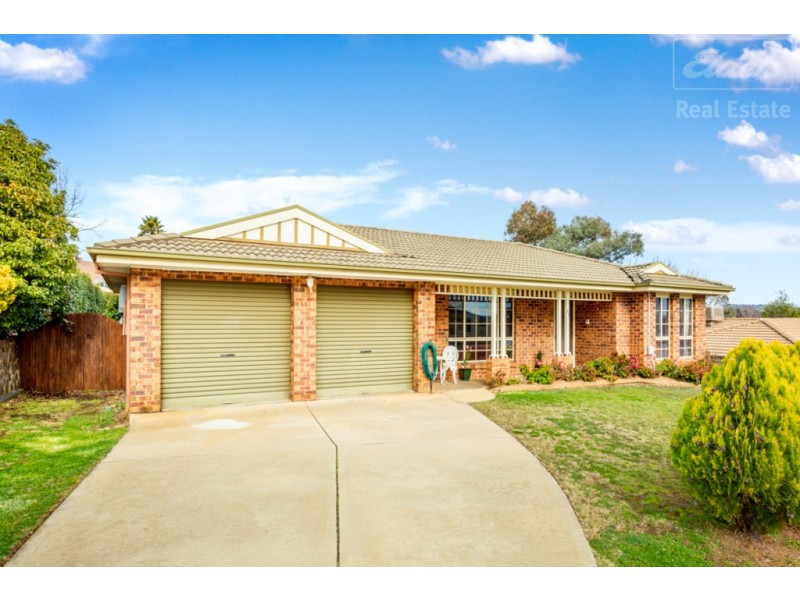 25 Furlong Road, Queanbeyan West NSW 2620