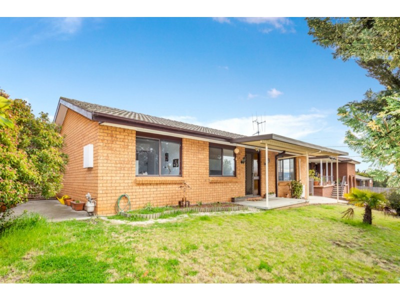 11 Sassafras Crescent, Karabar NSW 2620