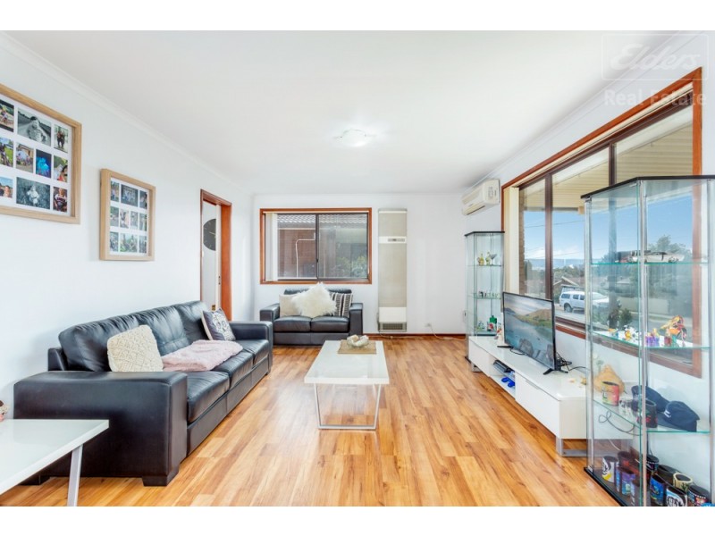 11 Sassafras Crescent, Karabar NSW 2620
