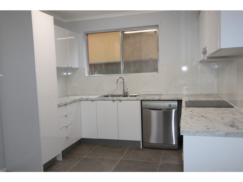 2/39 Thuralilly Street, Queanbeyan NSW 2620