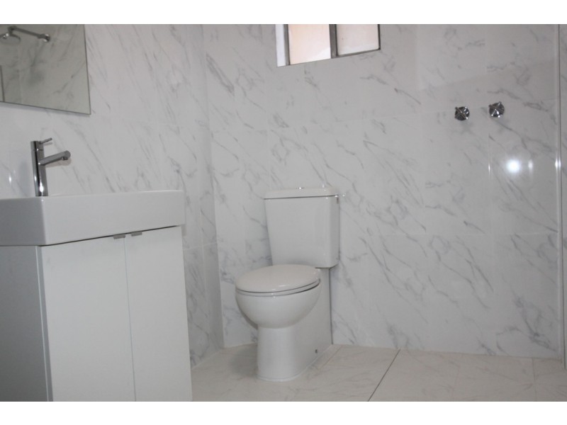 2/39 Thuralilly Street, Queanbeyan NSW 2620