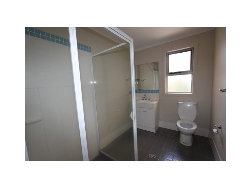 6/11 Doeberl Place, Queanbeyan NSW 2620